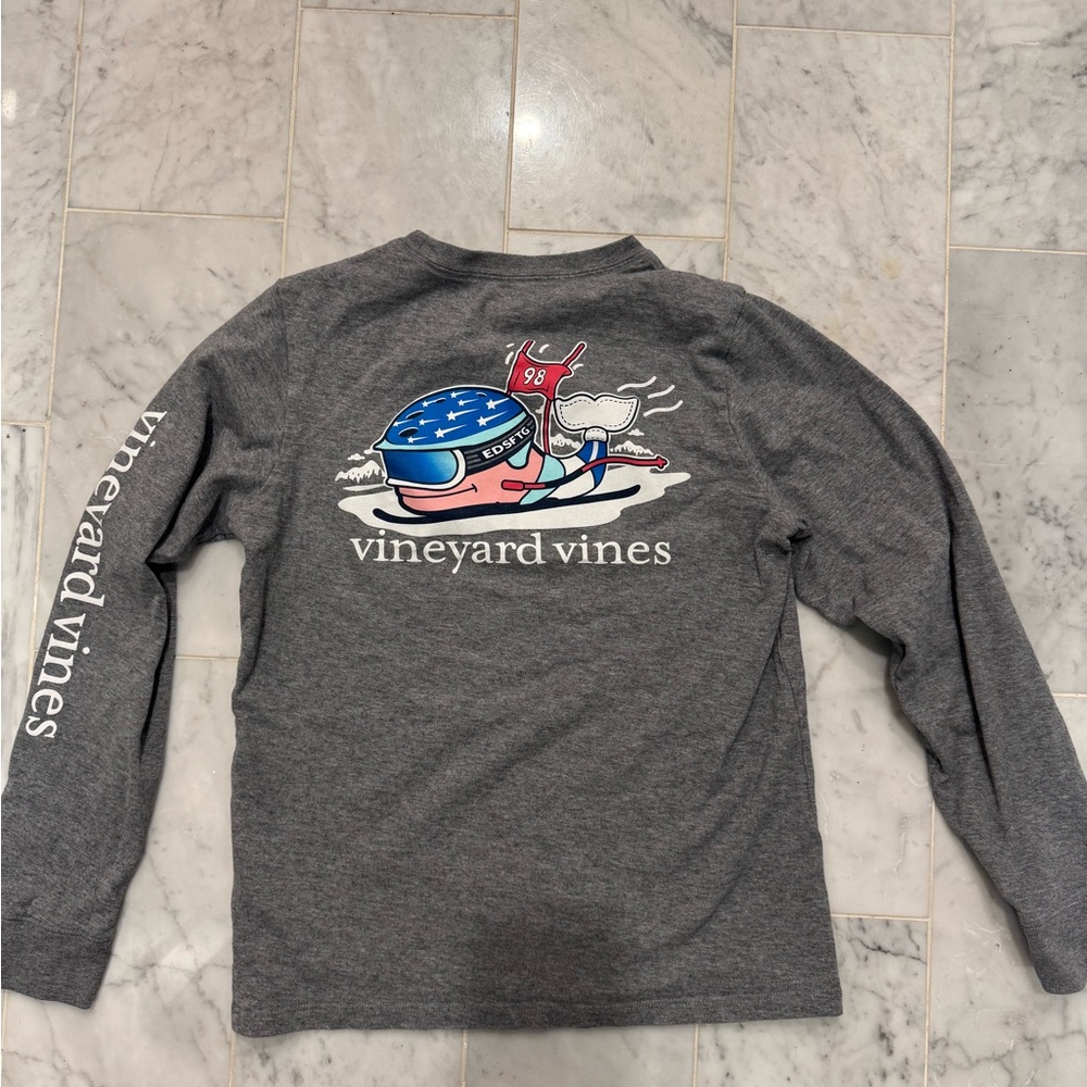 Youth small Vineyard Vines Cotton shirt.